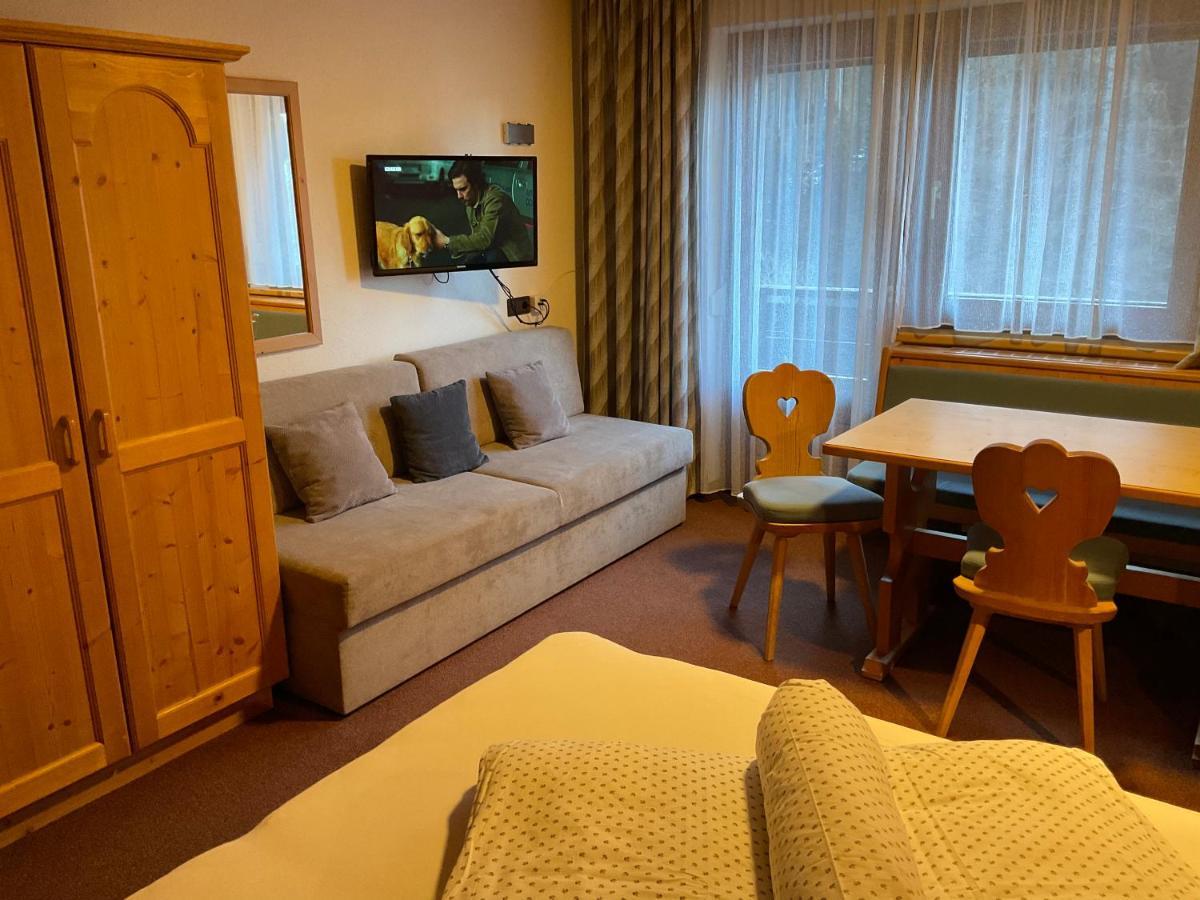 Garni Petter Hotell Kappl  Exteriör bild