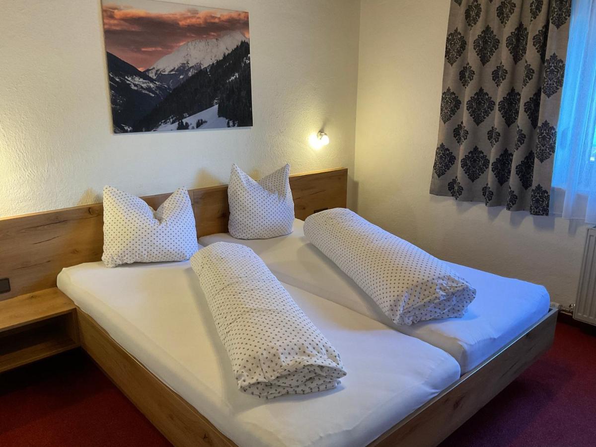 Garni Petter Hotell Kappl  Exteriör bild
