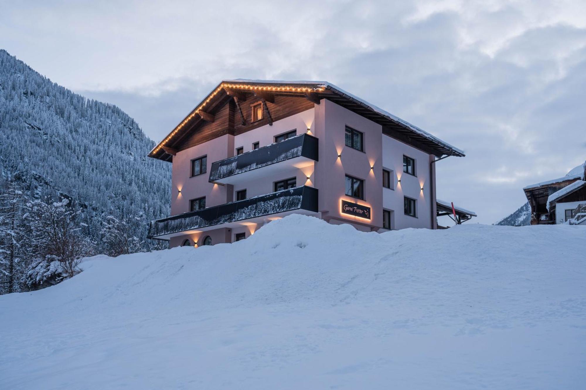 Garni Petter Hotell Kappl  Exteriör bild