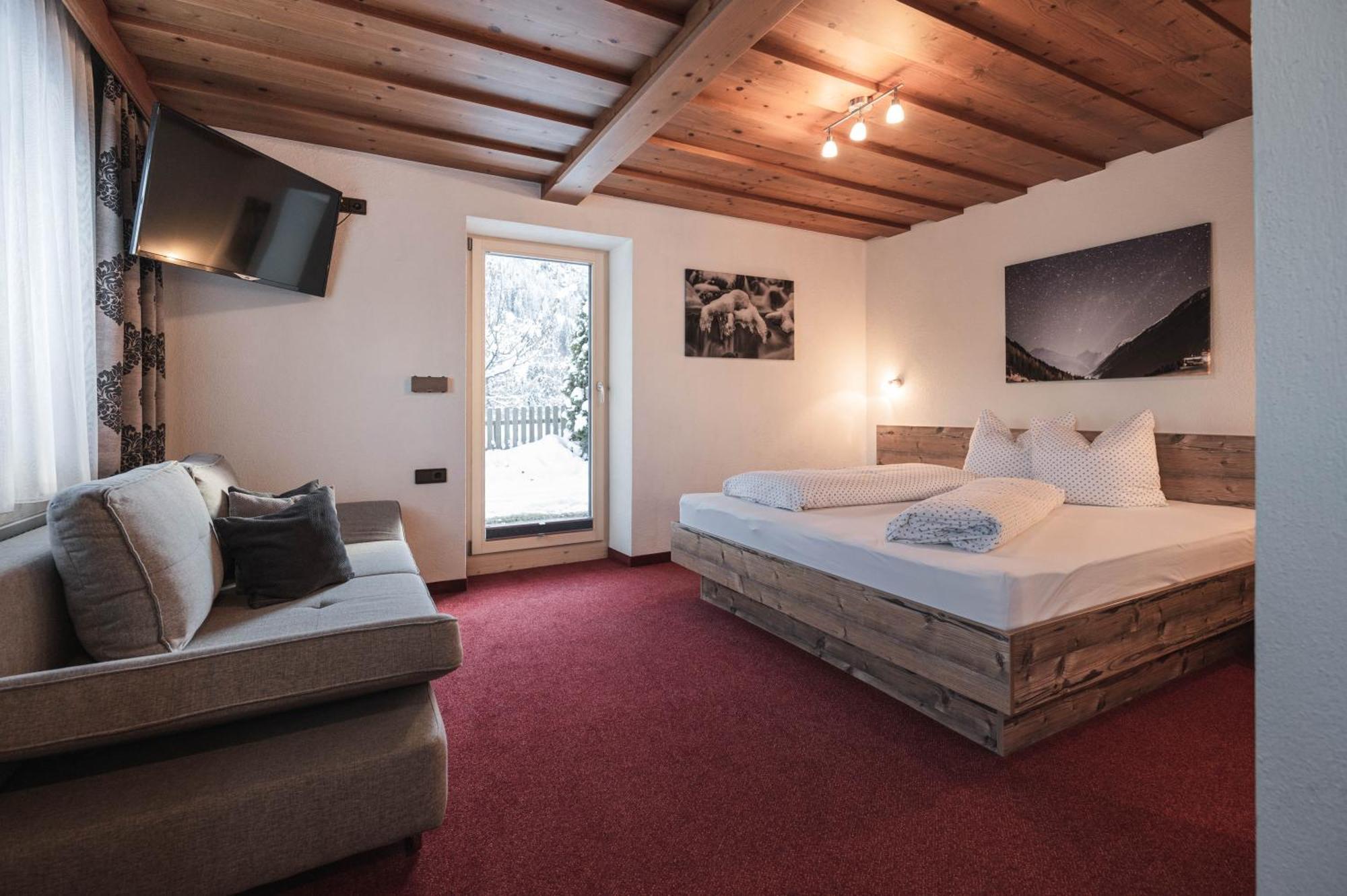 Garni Petter Hotell Kappl  Exteriör bild