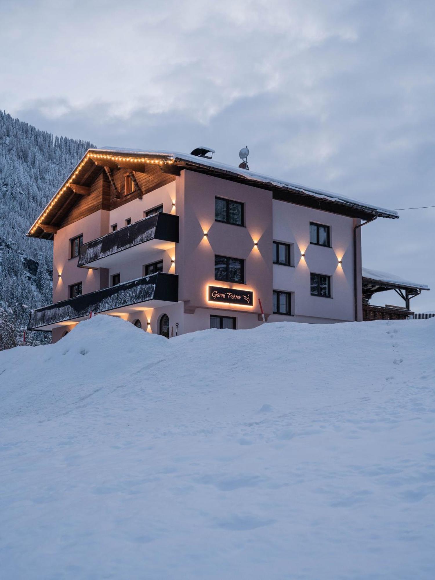 Garni Petter Hotell Kappl  Exteriör bild