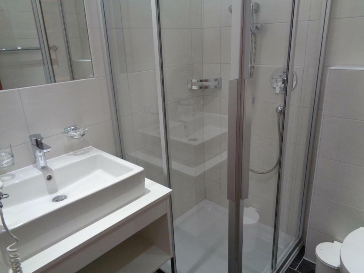 Garni Petter Hotell Kappl  Exteriör bild