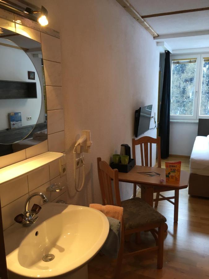 Garni Petter Hotell Kappl  Rum bild